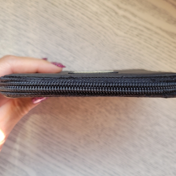 Authentic Prada Tessuto Nylon Zip Wallet - Picture 5 of 16